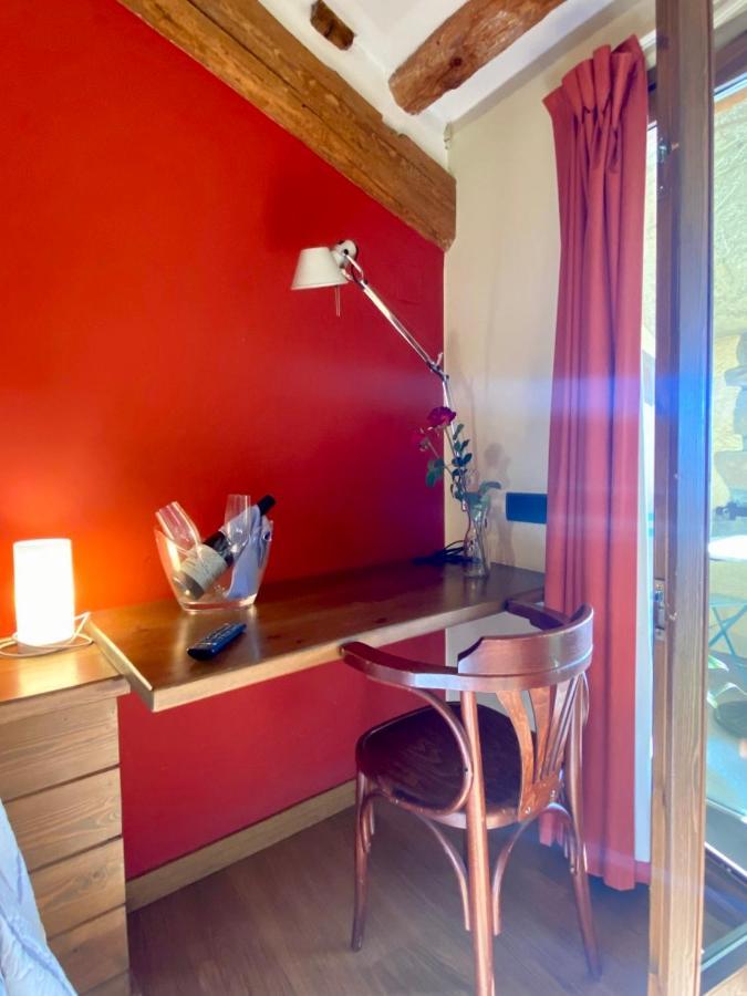 Campalans Hotel Rural Bungalows Mobilhomes Borreda Экстерьер фото