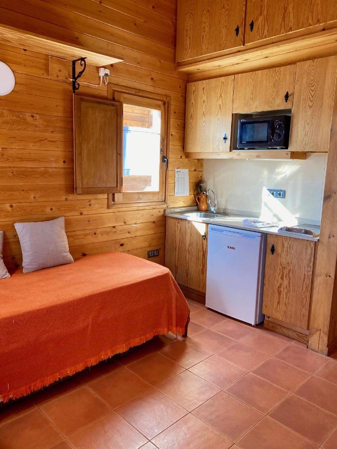 Campalans Hotel Rural Bungalows Mobilhomes Borreda Экстерьер фото