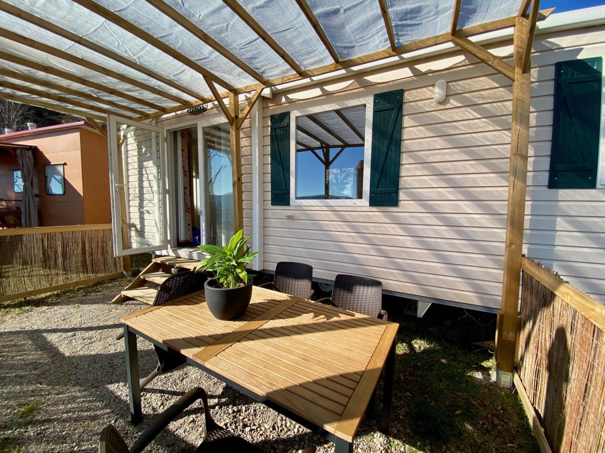 Campalans Hotel Rural Bungalows Mobilhomes Borreda Экстерьер фото