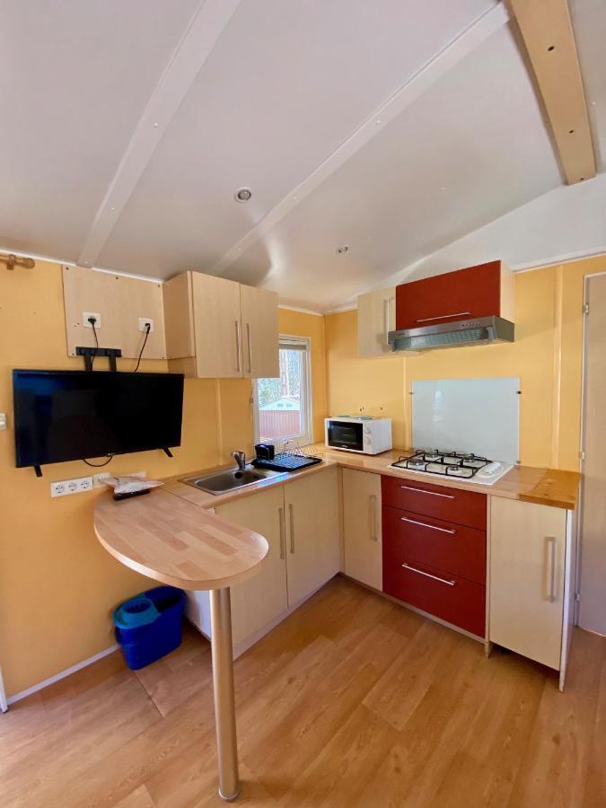 Campalans Hotel Rural Bungalows Mobilhomes Borreda Экстерьер фото